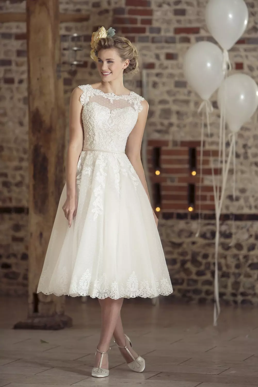 W236 1950s Polka Dot Tulle and Lace Short Wedding Dress