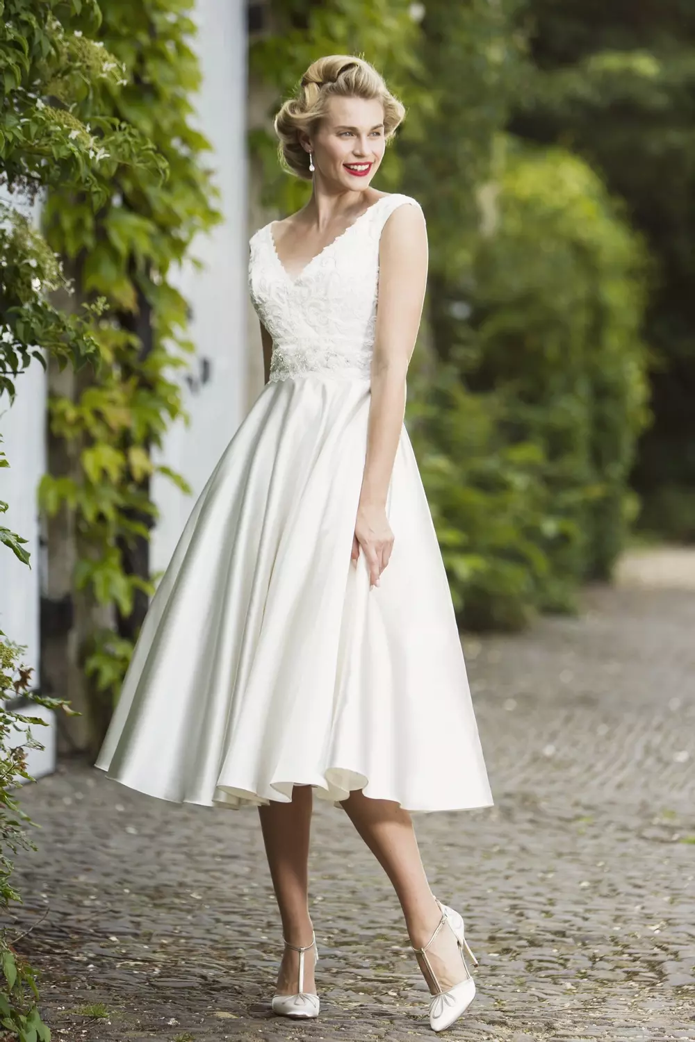 Tea Length Bridal And 50 S Style Short Wedding Dresses Brighton