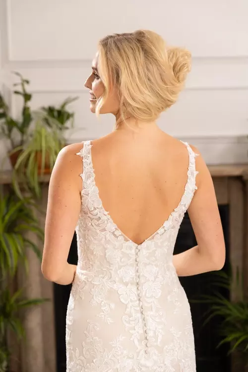 Halle W462 | Slim Fit and Flare Lace Wedding Dress | True Bride