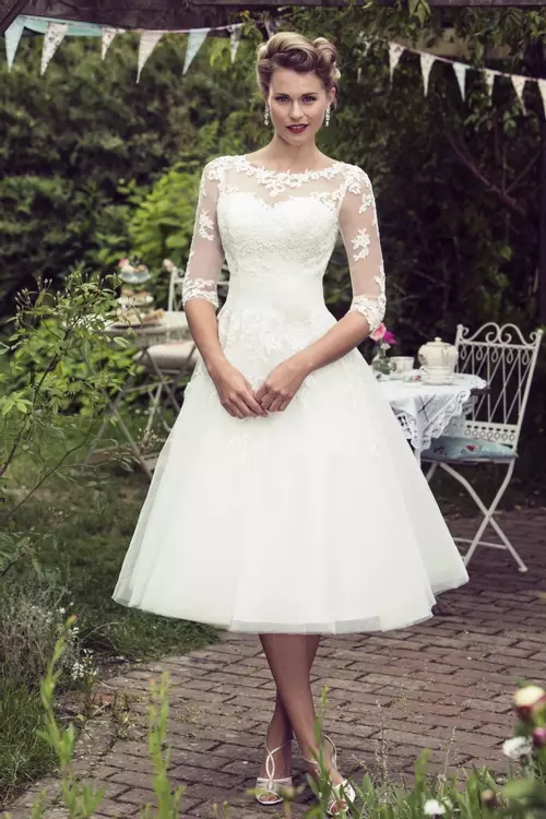 Bonnie Vintage Style Lace Wedding Dress With Sleeves Brighton